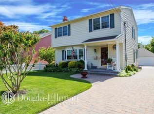 96 Corey Ave, Blue Point, NY 11715