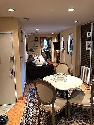 3rd image of 126 Baxter St #1
