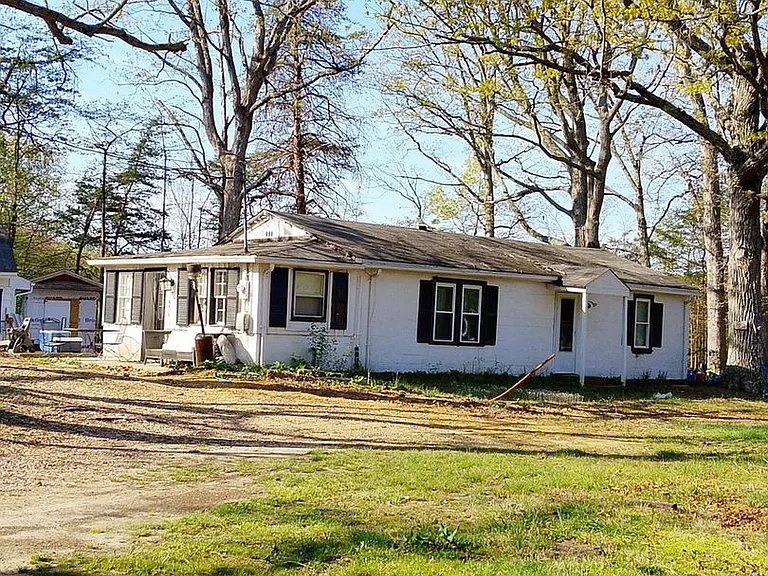 14416 Bristow Rd — Photo 1