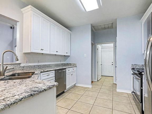 2nd image of 1926 Marlin Dr