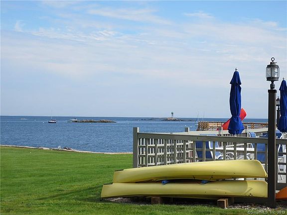 4th image of 17 Harbour Vlg #17A