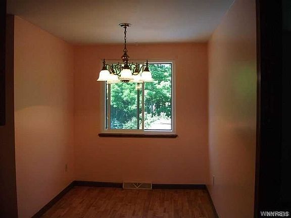 4th image of 11 Schultz Rd