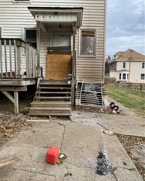 1st image of 208 N 22nd St