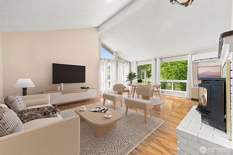 4th image of 7237 Ridgemont Drive SE