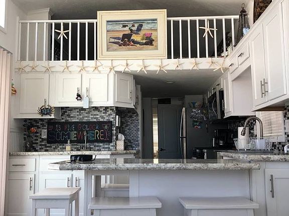 2nd image of 288 Guthrie Dr #64