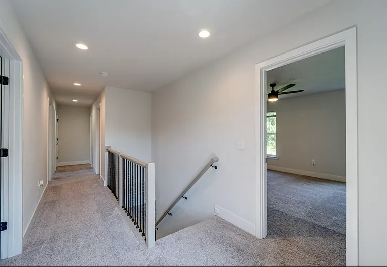 7 Limox Ln #1 — Photo 11