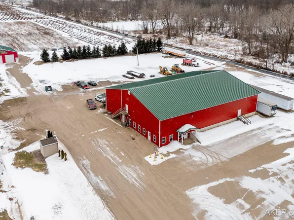 13982 Lake Michigan Dr, West Olive, MI 49460