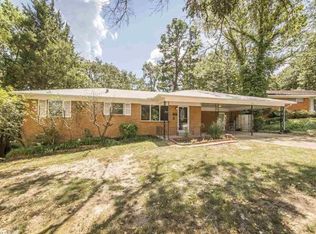 209 Kingsrow Dr, Little Rock, AR 72207