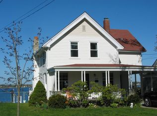 213 Terrace Ave, Riverside, RI 02915