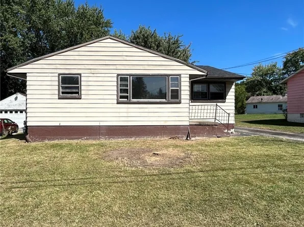 43 Eliot Ln, Youngstown, OH 44505