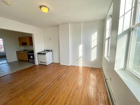 Rented by Ink Realty Services LLC | media 16