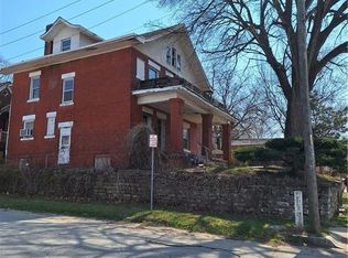 101 S 15th St, Saint Joseph, MO 64501