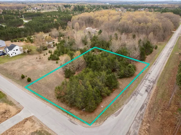 2018 Hayfield Dr, Traverse City, MI 49685