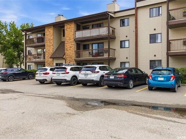 UNIT 203-365 Kingsmere BOULEVARD, Saskatoon, SK S7J 4J6