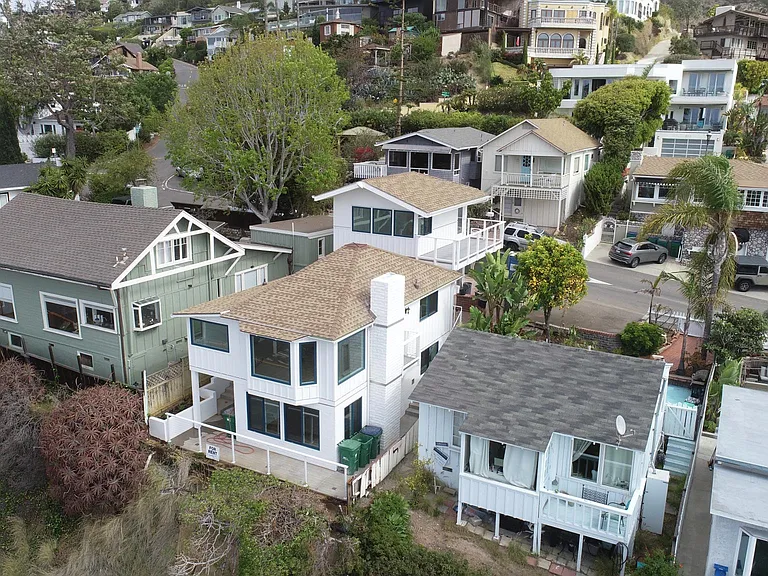 2742 S Coast Hwy — Photo 38