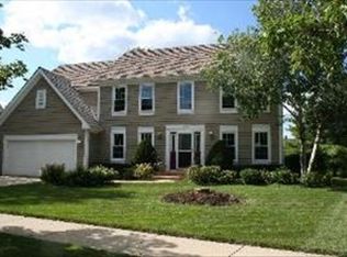 222 W Wellington Dr, Palatine, IL 60067