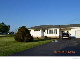 6275 Ward Rd, Sanborn, NY 14132