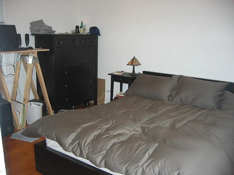 1832 W Berteau Ave #1 — Photo 6