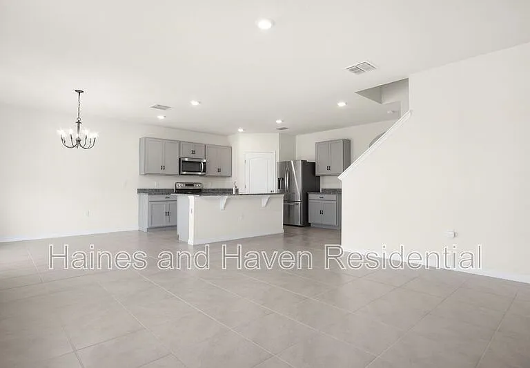 4027 Alissa Ln — Photo 8