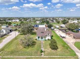 570 Wightman St, Matagorda, TX 77457