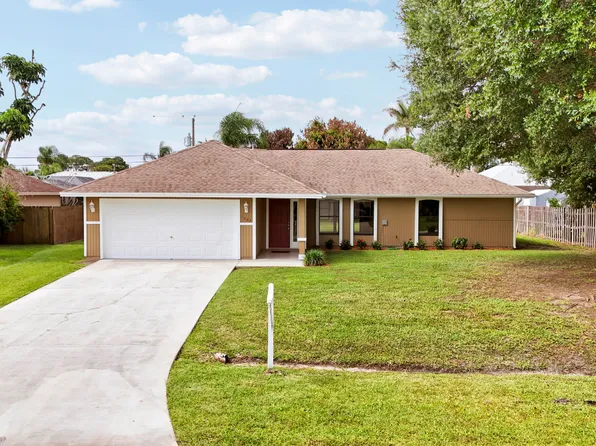 1582 SW Aledo Lane, Port St Lucie, FL 34953
