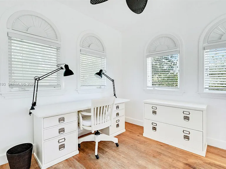3930 Crawford Ave — Photo 18