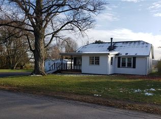 7788 School St, Sodus, NY 14551