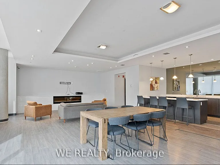 3560 Saint Clair Ave E #224 — Photo 22