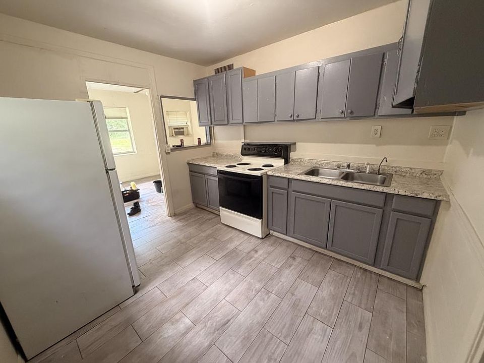 1st image of 1314 Andrew St