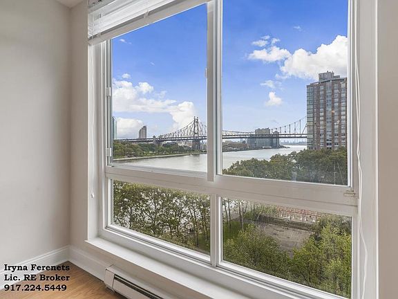 3rd image of 560 Main St APT 458