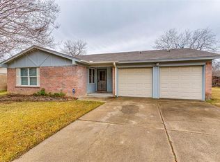 5929 Martha Dr, Watauga, TX 76148