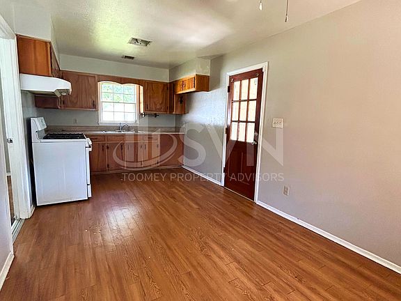 2nd image of 2688 Cheshire Dr S Al 36605