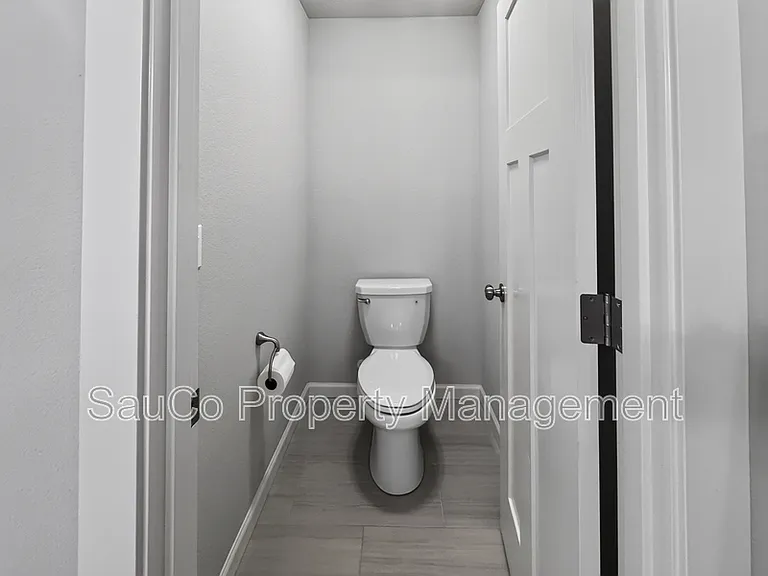 7729 SE Kinnaman St #1 — Photo 12