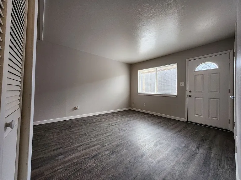 4303 Ericson Dr #4 — Photo 7