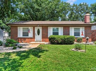 135 Linnview Dr, Saint Louis, MO 63129