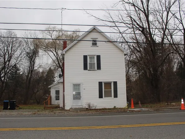 1482 Stone Rd, Rochester, NY 14615