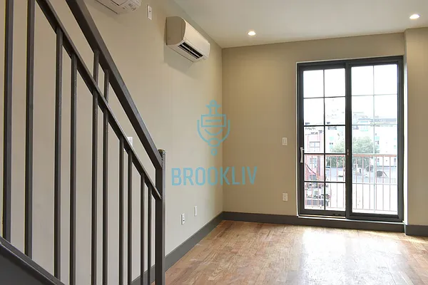 Rented by null | media 18