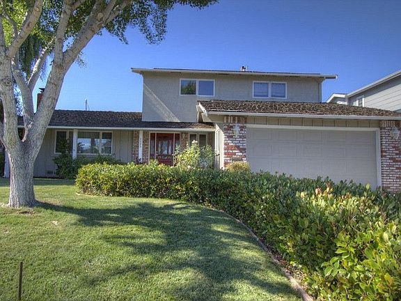 2nd image of 2809 Ponderosa Way