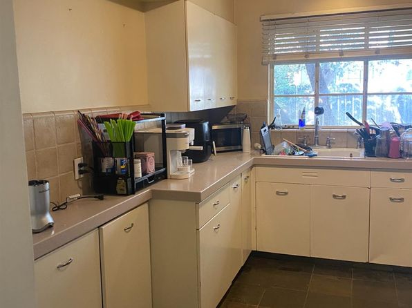 fresno-california-82866712 picture