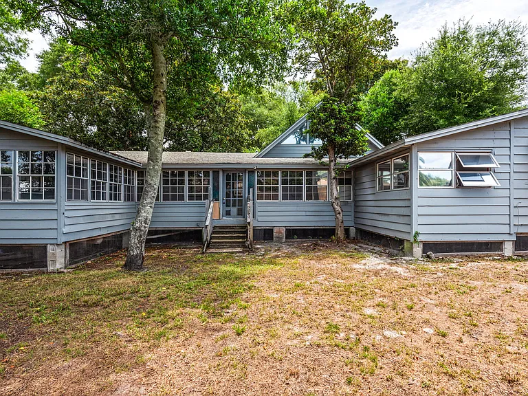 431 Benning Dr — Photo 3