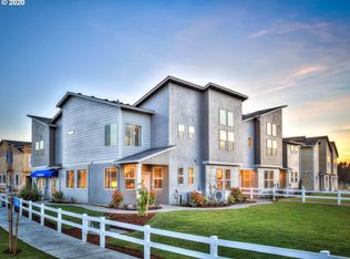 8084 SE Butternut Creek Pkwy, Hillsboro, OR
