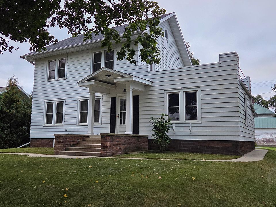 1st image of 305 N Elm St