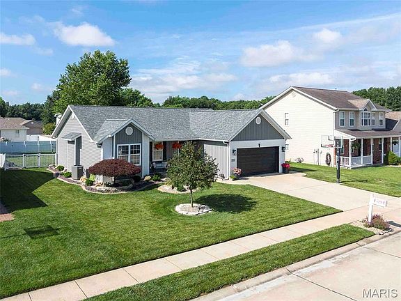 4th image of 1022 Deer Run Ct