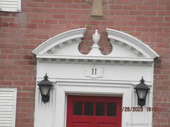 11 Revere Drive APT 3, Stamford, CT 06902