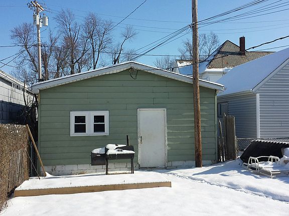 3rd image of 228 S Boston St #1/2