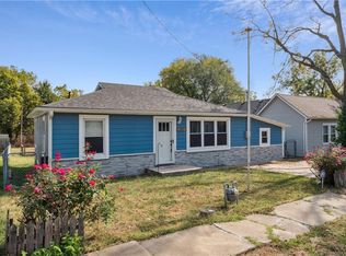 204 N Madison St, Spring Hill, KS 66083