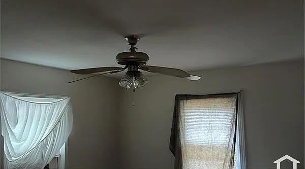 4716 Muir St — Photo 3