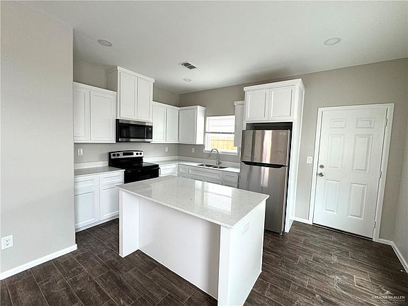 5th image of 1601 N Molino Dr APT 3