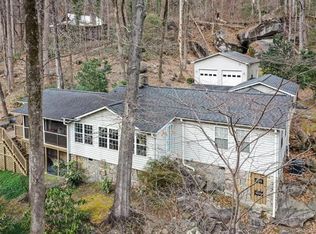 982 Main St, Chimney Rock, NC 28720