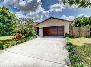 1040 NW 4th St, Boca Raton, FL 33486